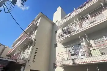 メゾンタナカの外観