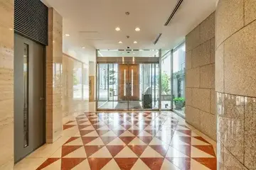 広尾ハイツの外観