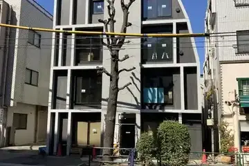 クレストアベニュー祐天寺の外観