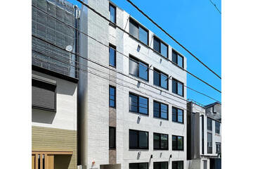 CASA PIAZZA 上野松が谷の外観