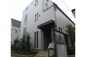 レイレラヴィの外観