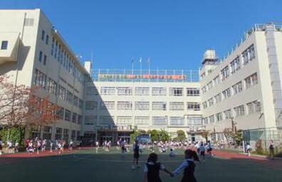 久松小学校