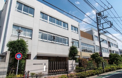 中台中学校