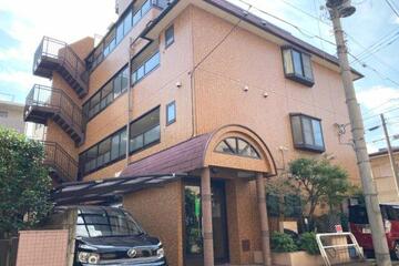 ドミール板橋本町の外観