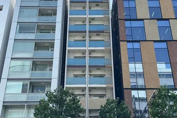 パークナードフィット新富町の外観