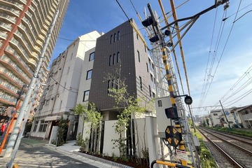 ブルームステージの外観