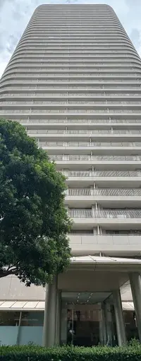 リバーポイントタワー