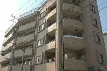 カスタリア目白の外観