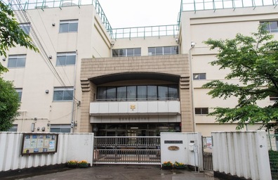 駒留中学校