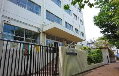 駒沢中学校