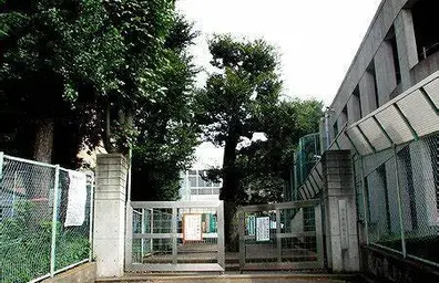 砧中学校