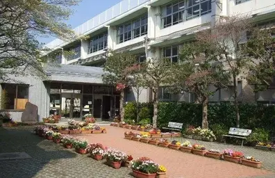 奥沢中学校