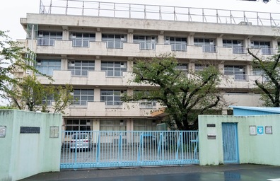 大森東中学校