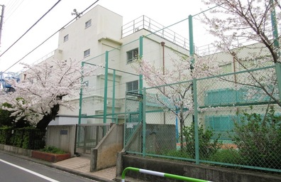 牛込第三中学校
