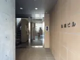 弘進ビル