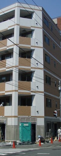 ラヴィエント三ノ輪