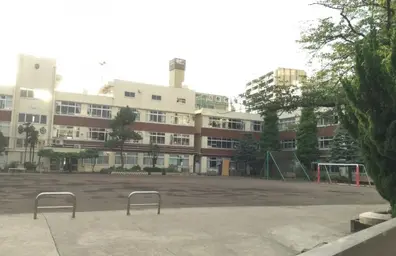 入新井第一小学校