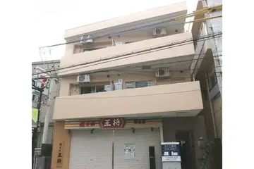 カリス初台の外観