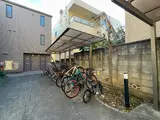 フォレスト代々木A 駐車場