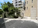 ミッドガーデン赤坂氷川