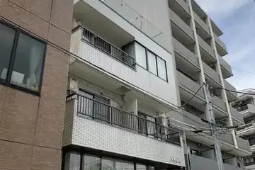 八木ビルの外観