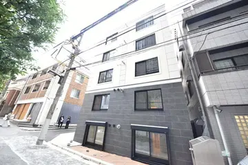 エルファーロ赤坂の外観