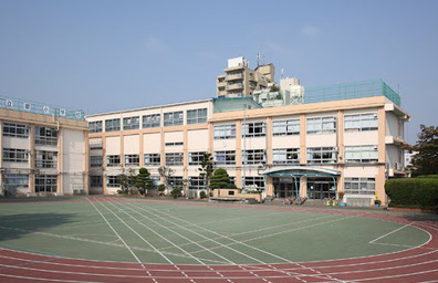 要小学校
