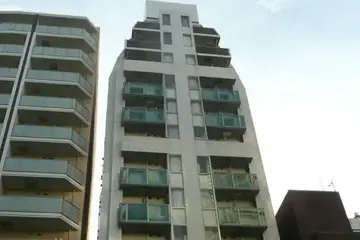 アムス四谷三丁目の外観