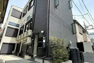 ミニマリズム赤坂の外観