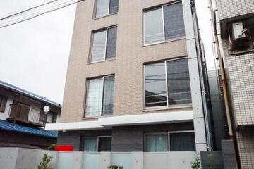 PASEO HigashiShinjukuの外観