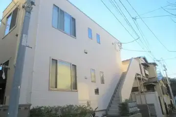アヴニール上原の外観
