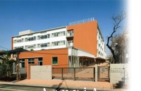 京西小学校