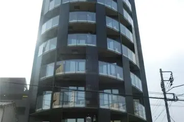 ZOOM新宿夏目坂の外観