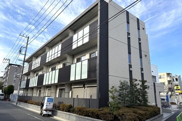 LIBR GRANT 都立大学の外観