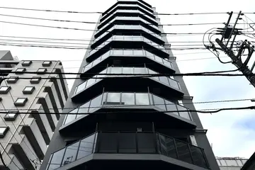 Log三ノ輪の外観
