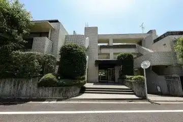 クレードルパレス柿ノ木坂の外観