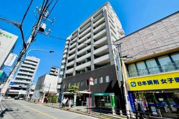 パークホームズ新宿若松町の外観