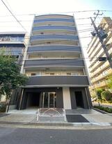 エストゥルースプラス両国