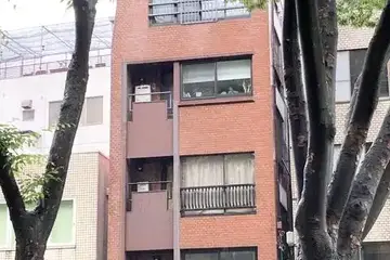 金井ビルの外観