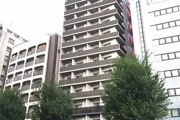 パークリュクス新宿御苑前monoの外観