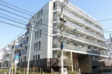 ザ・パークハビオ新宿の外観