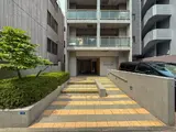 ユニロイヤル九段南 駐車場