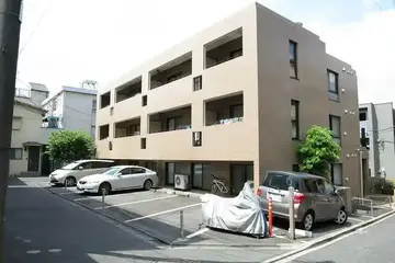 ヒルズ三栄町の外観