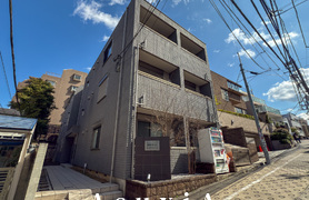 神宮前 泉ハイツ