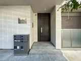 Luxe Higashinakano エントランス
