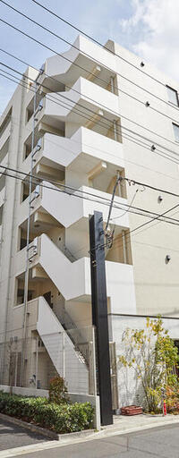 BREEZE TERRACE