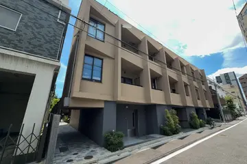 Brillia ist 文京六義園の外観