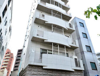 K・HIROO