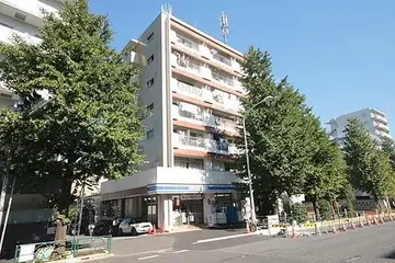 岡部ビルの外観