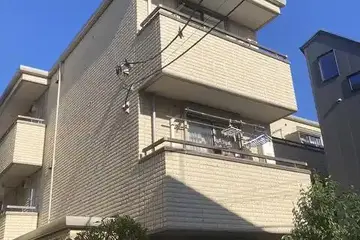 クレール幡ヶ谷の外観